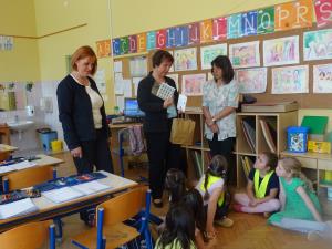 V občini Turnišče razdelili posodice za olje in razglednice 3